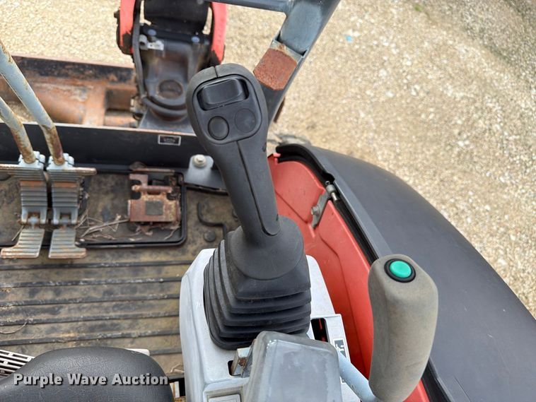 image for item EA7343 2016 Kubota KX71-3S mini excavator
