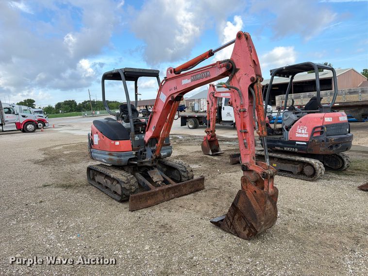 image for item EA7344 Kubota KX71-3 mini excavator