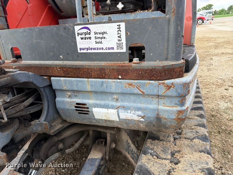 image for item EA7344 Kubota KX71-3 mini excavator