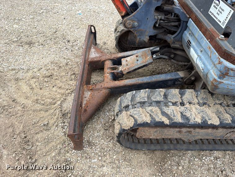 image for item EA7344 Kubota KX71-3 mini excavator