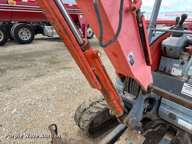 image for item EA7344 Kubota KX71-3 mini excavator
