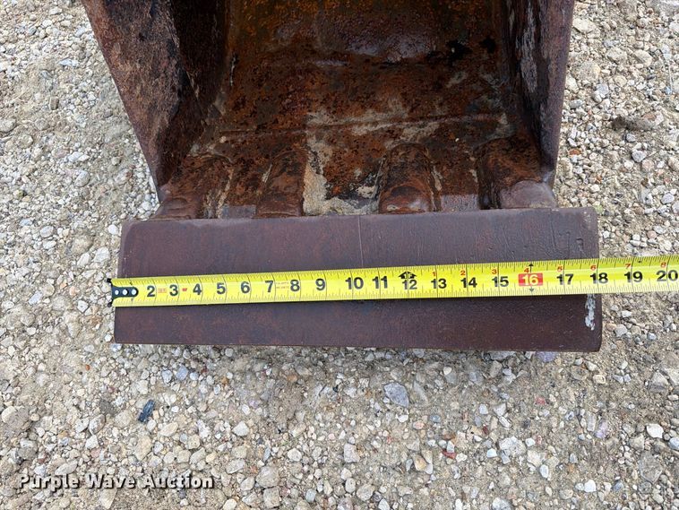 image for item EA7344 Kubota KX71-3 mini excavator