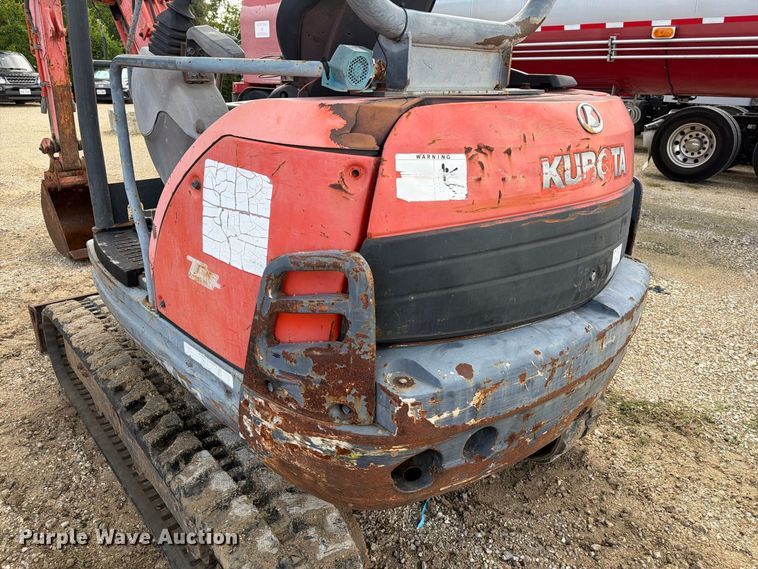 image for item EA7344 Kubota KX71-3 mini excavator