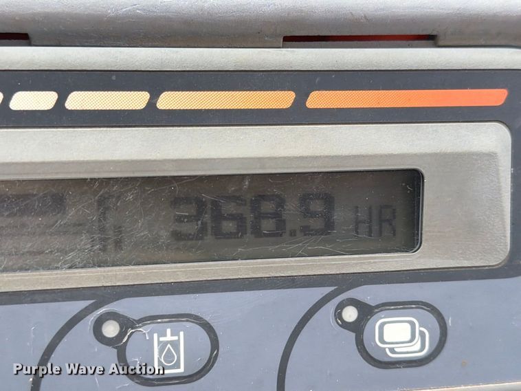 image for item EA7344 Kubota KX71-3 mini excavator