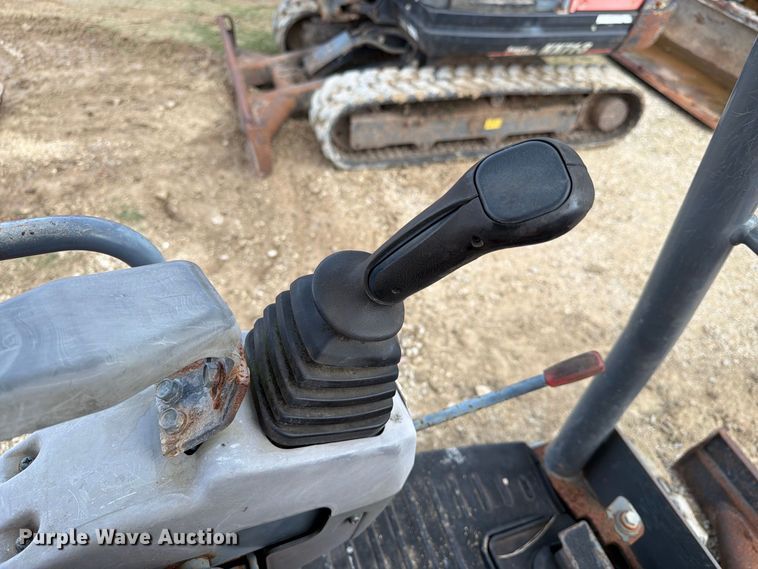 image for item EA7344 Kubota KX71-3 mini excavator