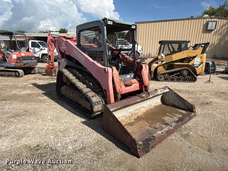 image for item EA7345 2013 Kubota SVL90-2 tracked skid steer loader