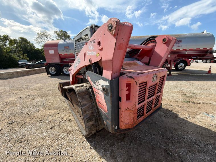 image for item EA7345 2013 Kubota SVL90-2 tracked skid steer loader