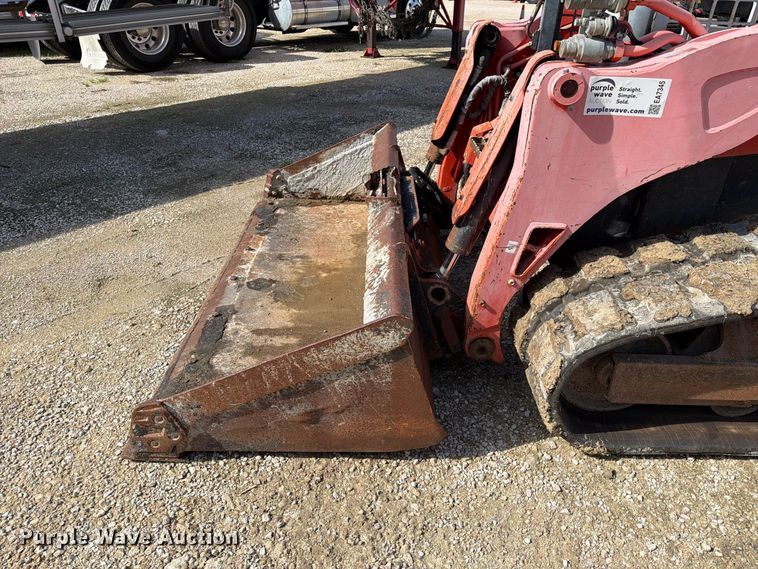 image for item EA7345 2013 Kubota SVL90-2 tracked skid steer loader