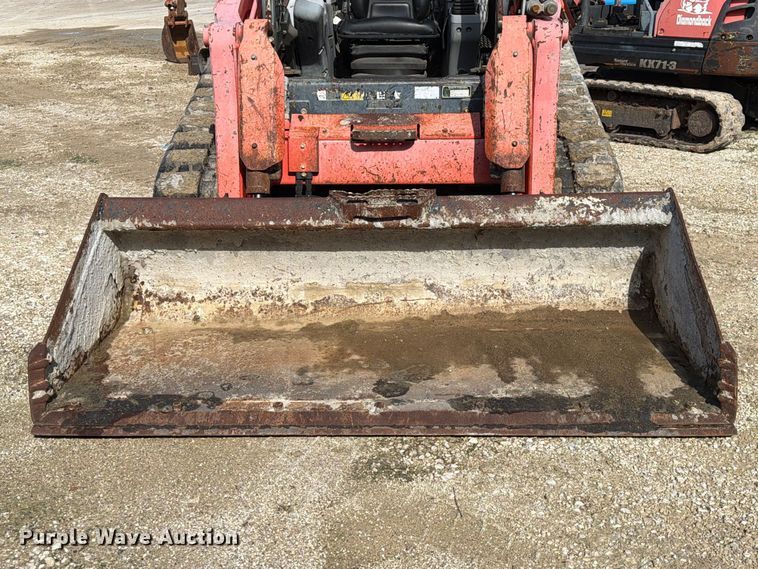 image for item EA7345 2013 Kubota SVL90-2 tracked skid steer loader