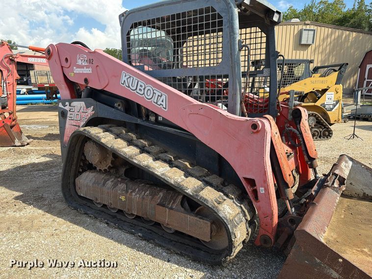 image for item EA7345 2013 Kubota SVL90-2 tracked skid steer loader