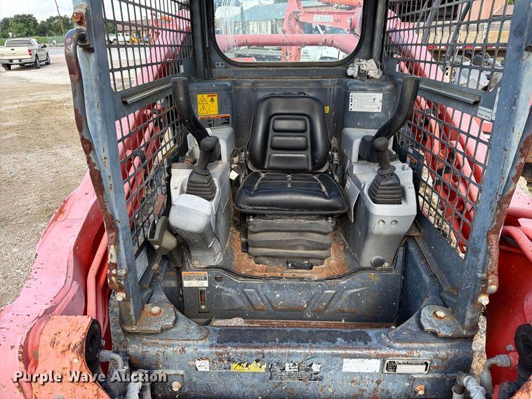 image for item EA7345 2013 Kubota SVL90-2 tracked skid steer loader