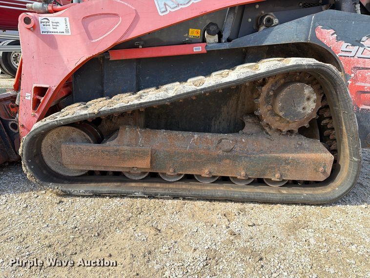 image for item EA7345 2013 Kubota SVL90-2 tracked skid steer loader