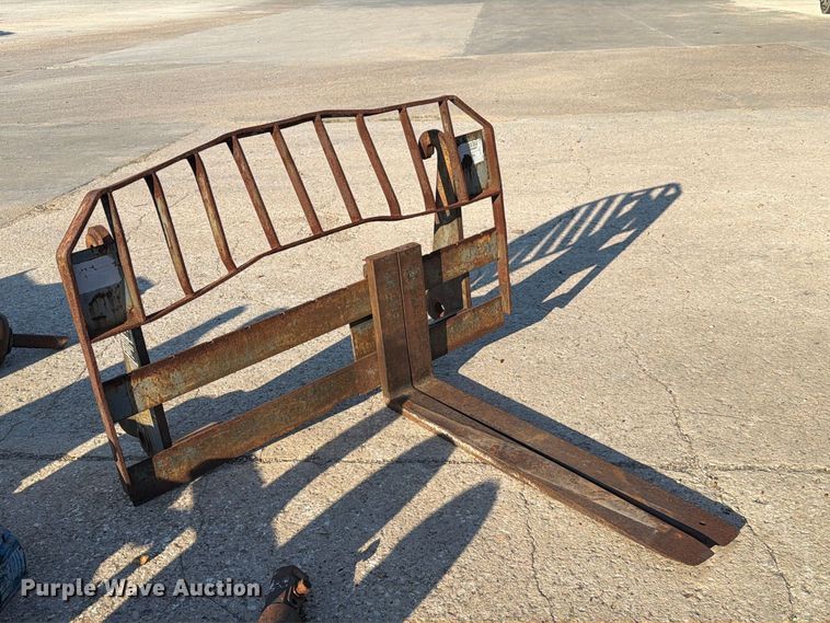 image for item EA7345 2013 Kubota SVL90-2 tracked skid steer loader