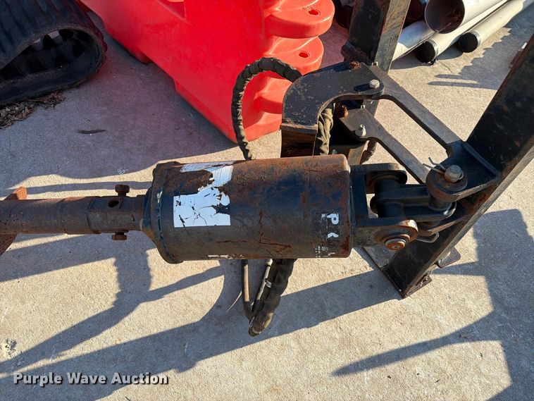 image for item EA7345 2013 Kubota SVL90-2 tracked skid steer loader