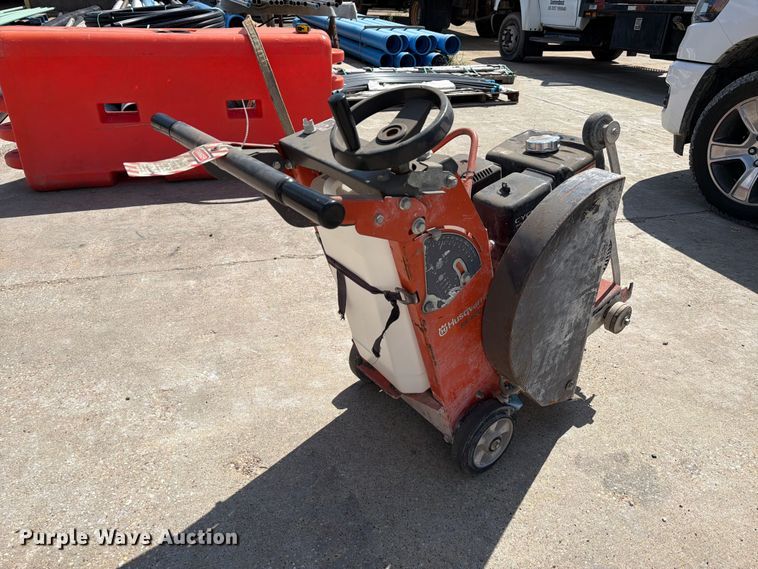 image for item EA7346 2018 Husqvarna FS400LV concrete saw