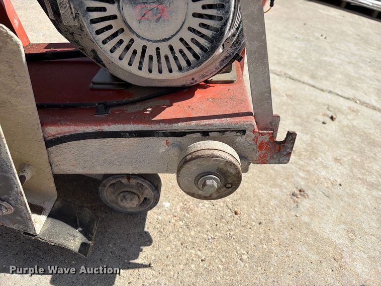 image for item EA7346 2018 Husqvarna FS400LV concrete saw