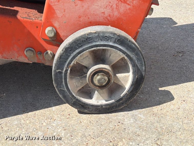 image for item EA7346 2018 Husqvarna FS400LV concrete saw