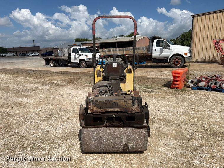 image for item EA7347 Wacker Neuson RD12A double drum vibratory roller
