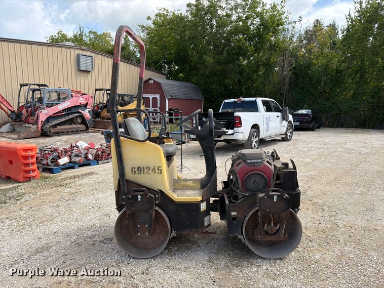 image for item EA7347 Wacker Neuson RD12A double drum vibratory roller
