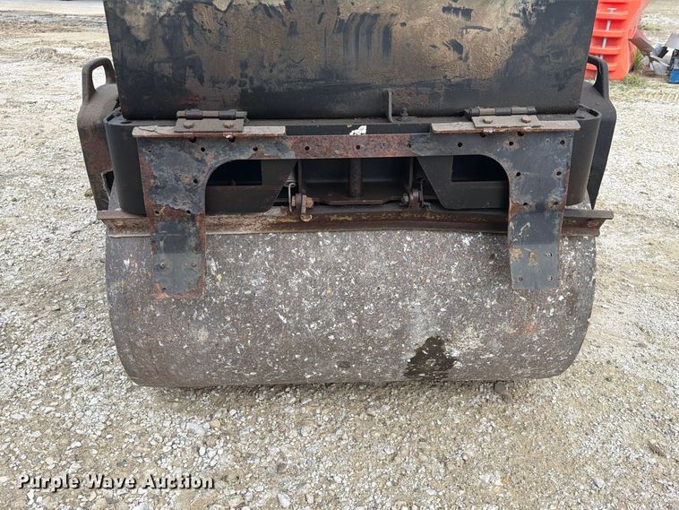 image for item EA7347 Wacker Neuson RD12A double drum vibratory roller
