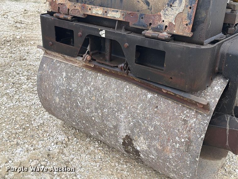 image for item EA7347 Wacker Neuson RD12A double drum vibratory roller