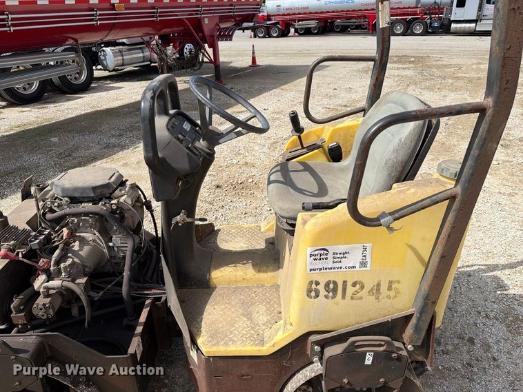 image for item EA7347 Wacker Neuson RD12A double drum vibratory roller