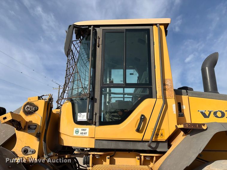 image for item EA7377 2011 Volvo L70F wheel loader