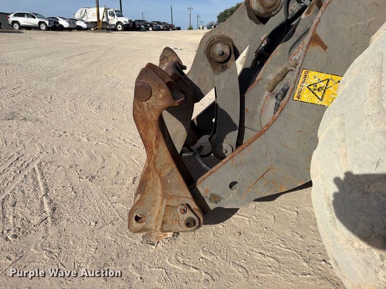 image for item EA7377 2011 Volvo L70F wheel loader