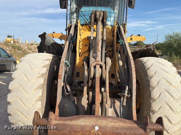 image for item EA7377 2011 Volvo L70F wheel loader