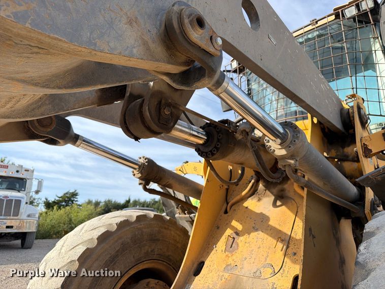 image for item EA7377 2011 Volvo L70F wheel loader