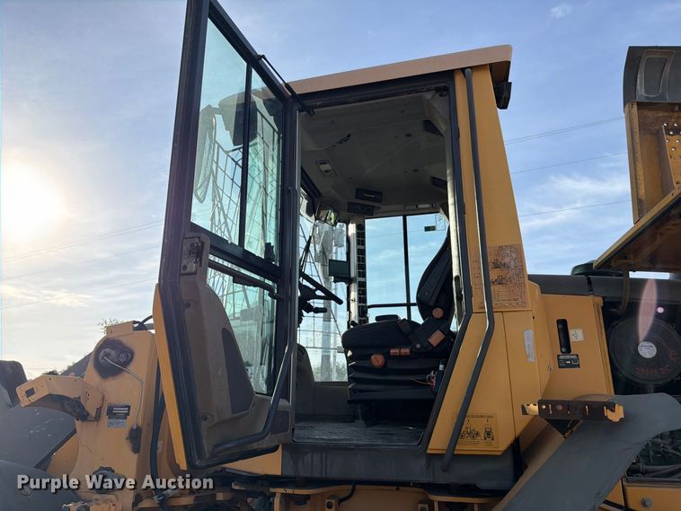image for item EA7377 2011 Volvo L70F wheel loader