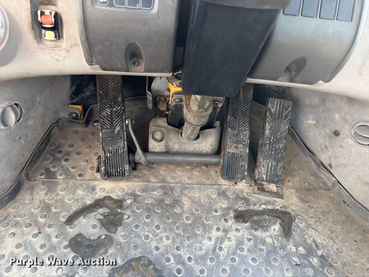 image for item EA7377 2011 Volvo L70F wheel loader
