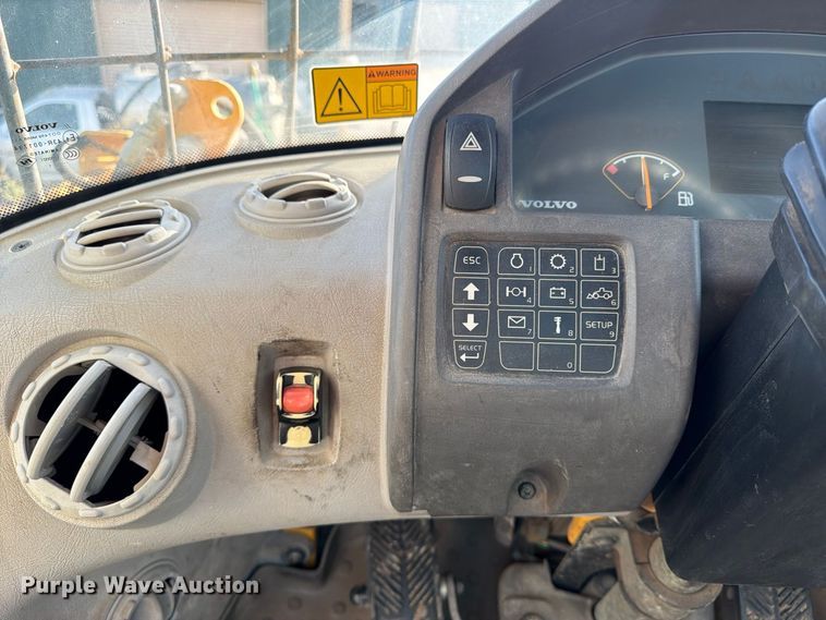 image for item EA7377 2011 Volvo L70F wheel loader