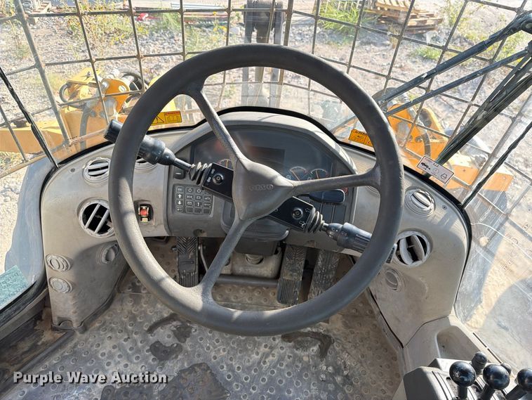 image for item EA7377 2011 Volvo L70F wheel loader