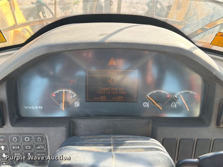 image for item EA7377 2011 Volvo L70F wheel loader