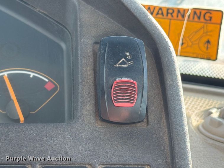 image for item EA7377 2011 Volvo L70F wheel loader