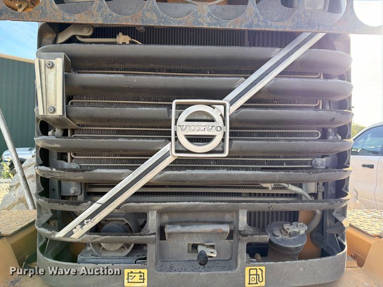 image for item EA7377 2011 Volvo L70F wheel loader