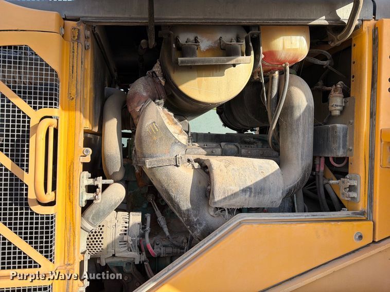 image for item EA7377 2011 Volvo L70F wheel loader