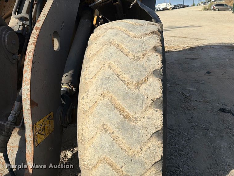 image for item EA7377 2011 Volvo L70F wheel loader