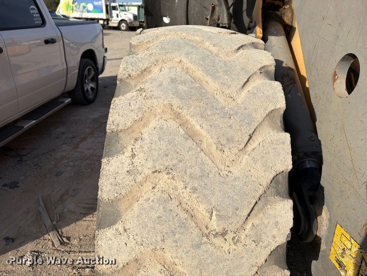 image for item EA7377 2011 Volvo L70F wheel loader