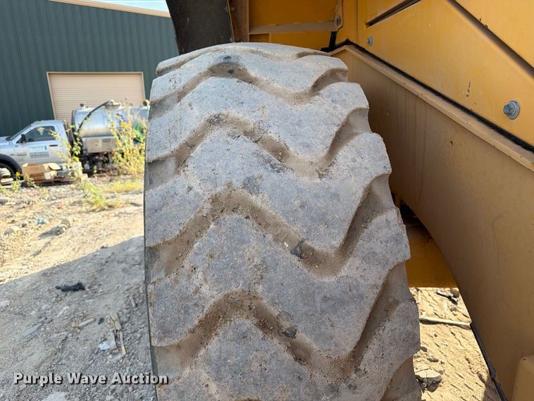image for item EA7377 2011 Volvo L70F wheel loader