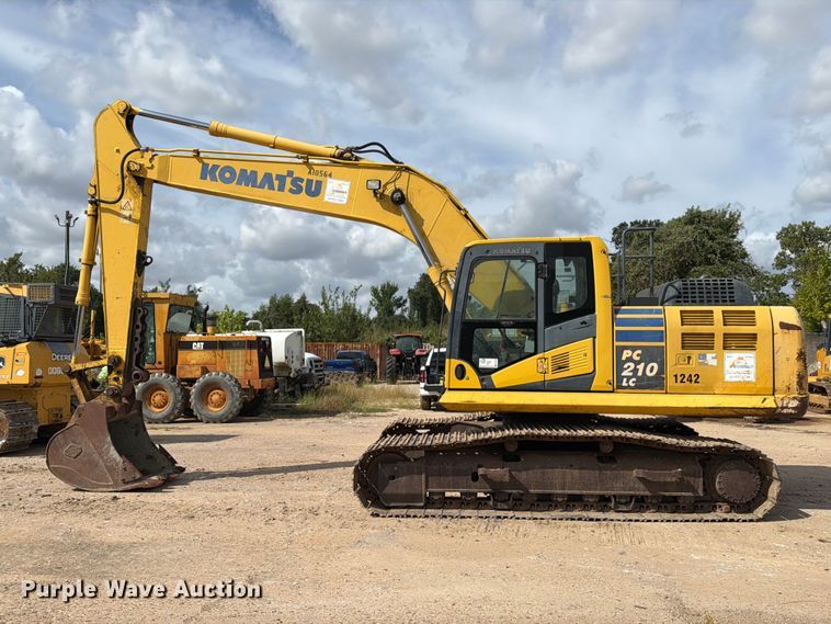 image for item EA7378 2015 Komatsu PC210LC-10 excavator
