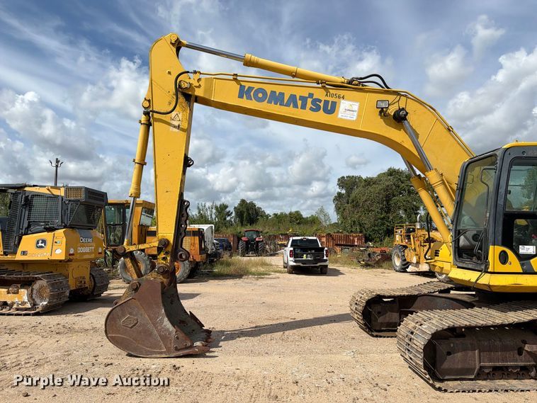image for item EA7378 2015 Komatsu PC210LC-10 excavator