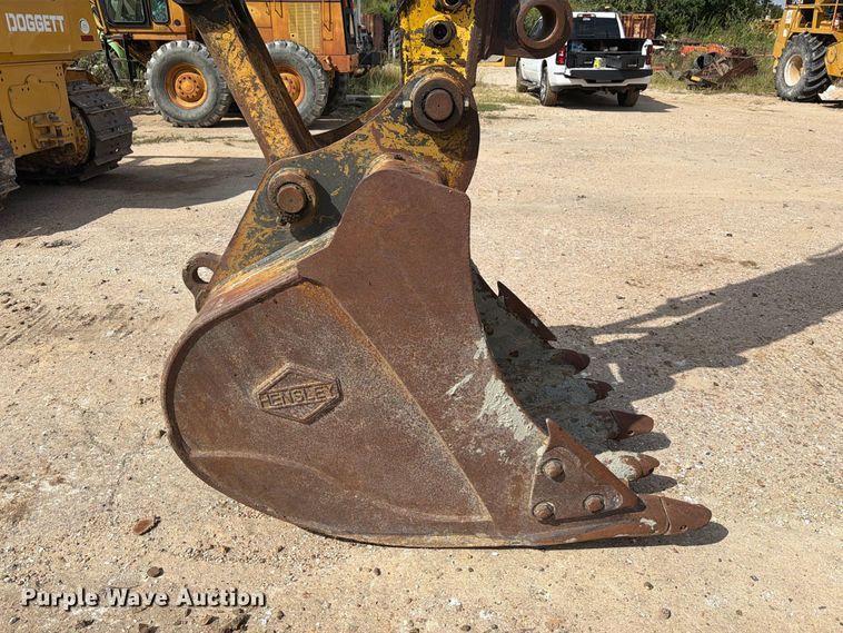 image for item EA7378 2015 Komatsu PC210LC-10 excavator