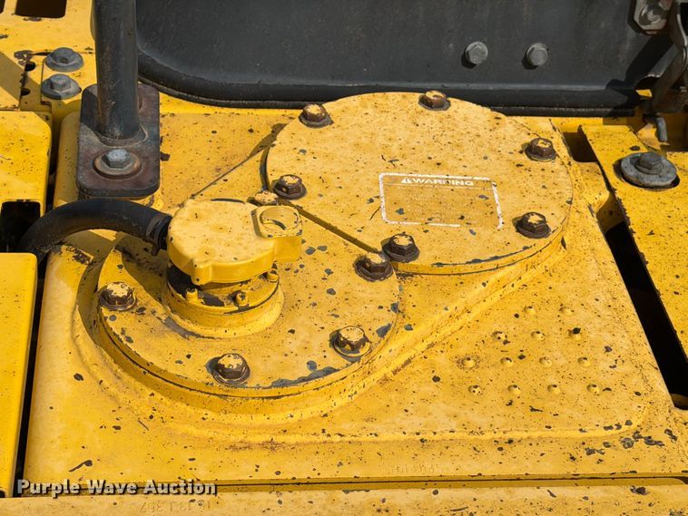 image for item EA7378 2015 Komatsu PC210LC-10 excavator