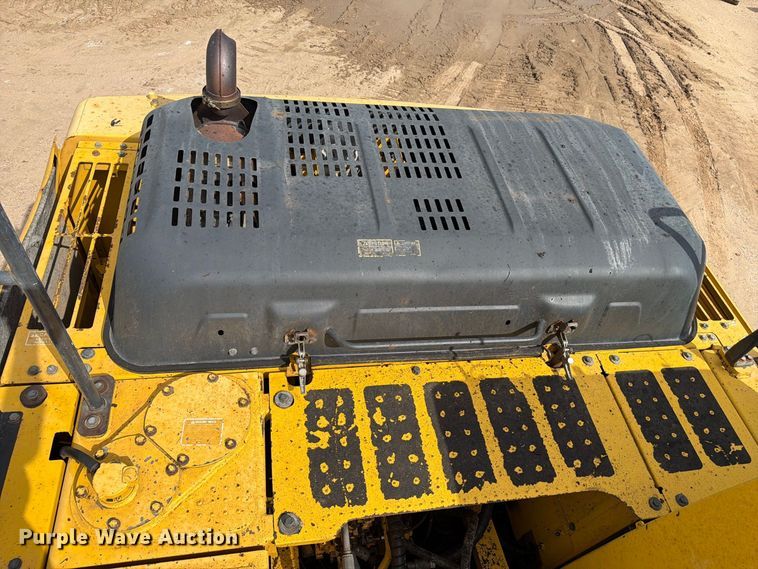 image for item EA7378 2015 Komatsu PC210LC-10 excavator