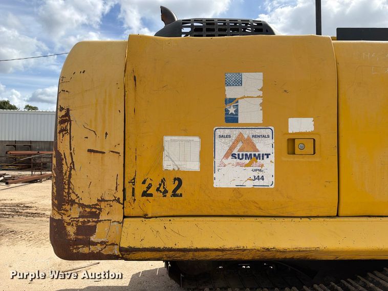 image for item EA7378 2015 Komatsu PC210LC-10 excavator