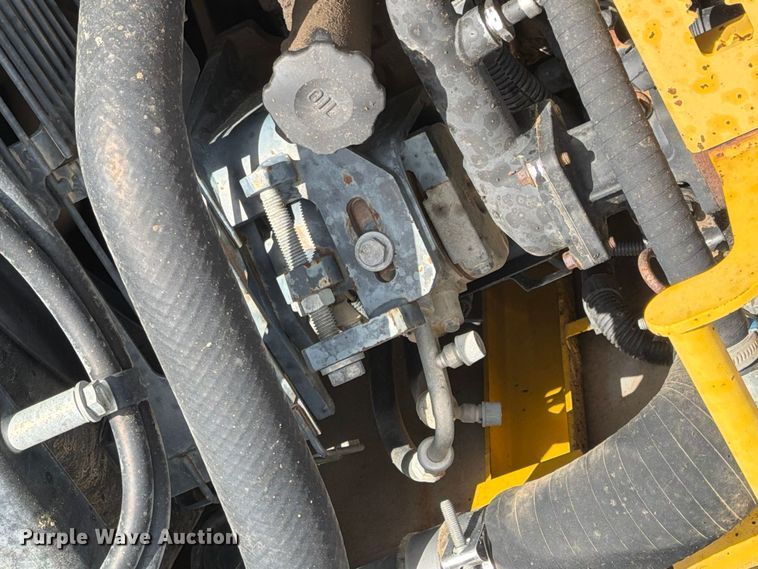 image for item EA7378 2015 Komatsu PC210LC-10 excavator