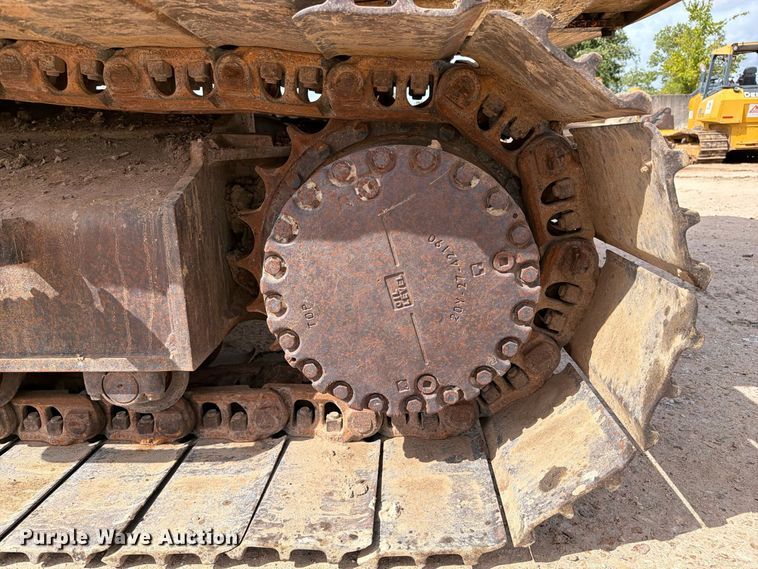 image for item EA7378 2015 Komatsu PC210LC-10 excavator