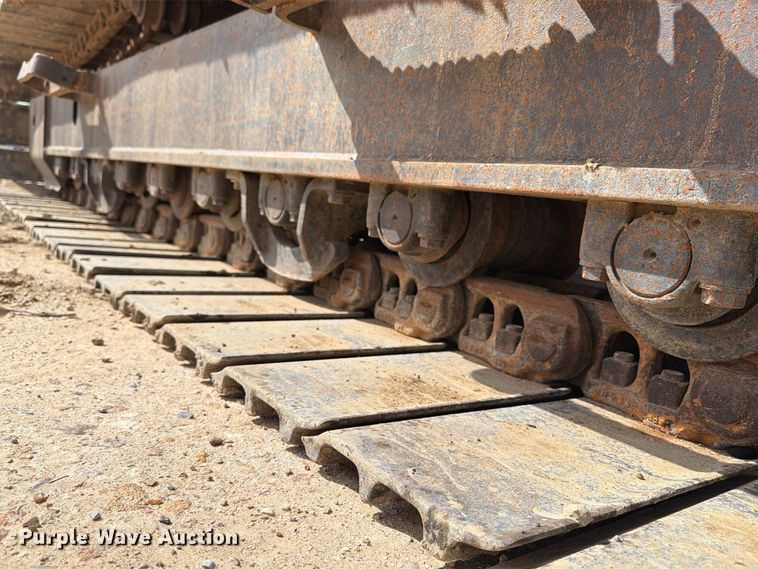 image for item EA7378 2015 Komatsu PC210LC-10 excavator